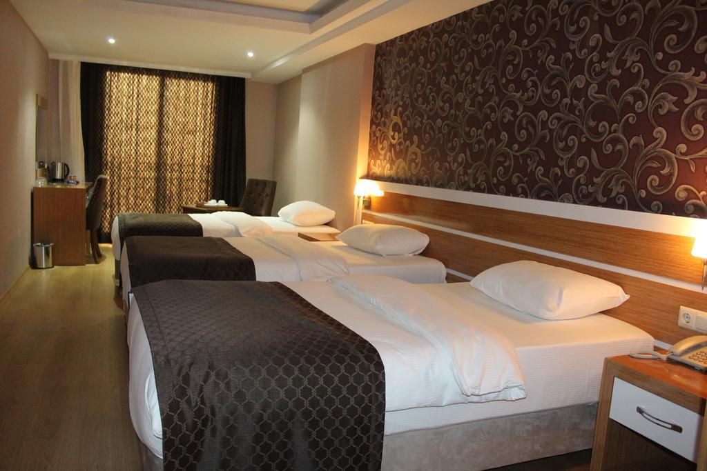 Bayazit Hotel Iskenderun Exterior photo
