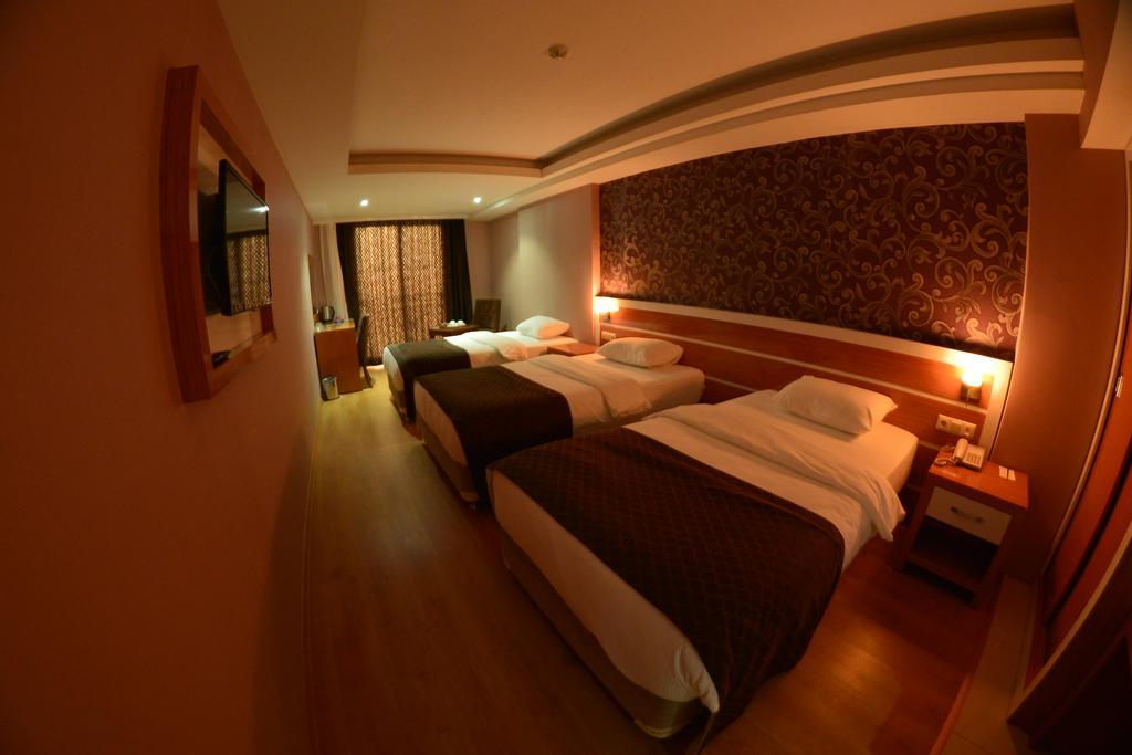 Bayazit Hotel Iskenderun Exterior photo